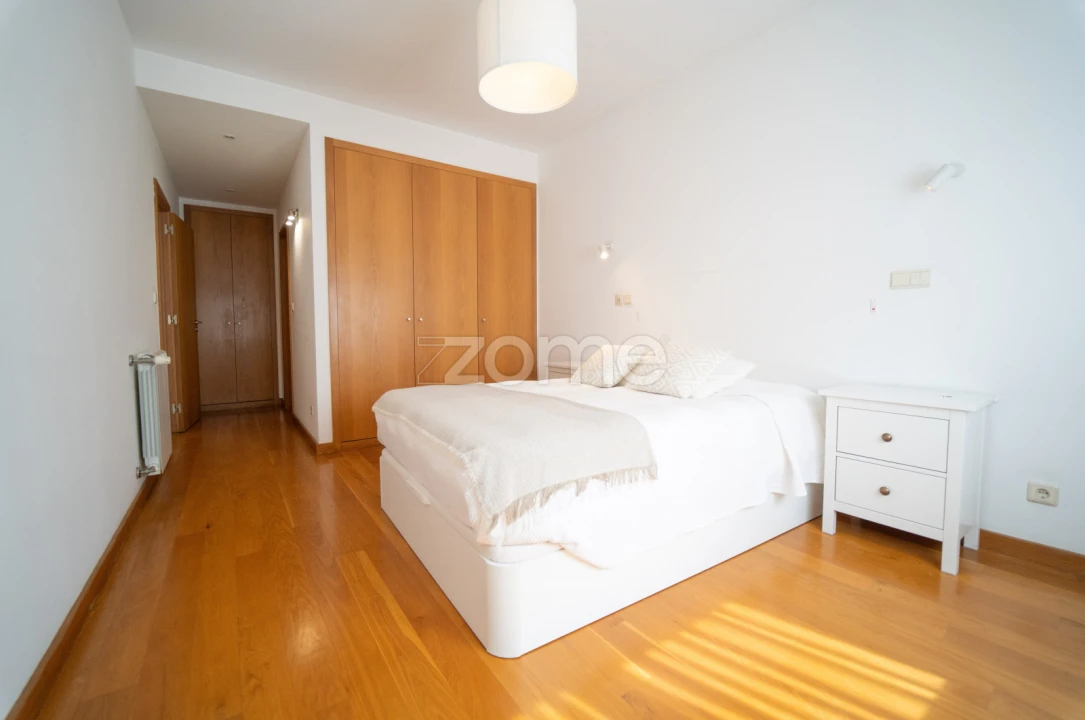 Apartamento T2 para Arrendamento em Canidelo Foto 19