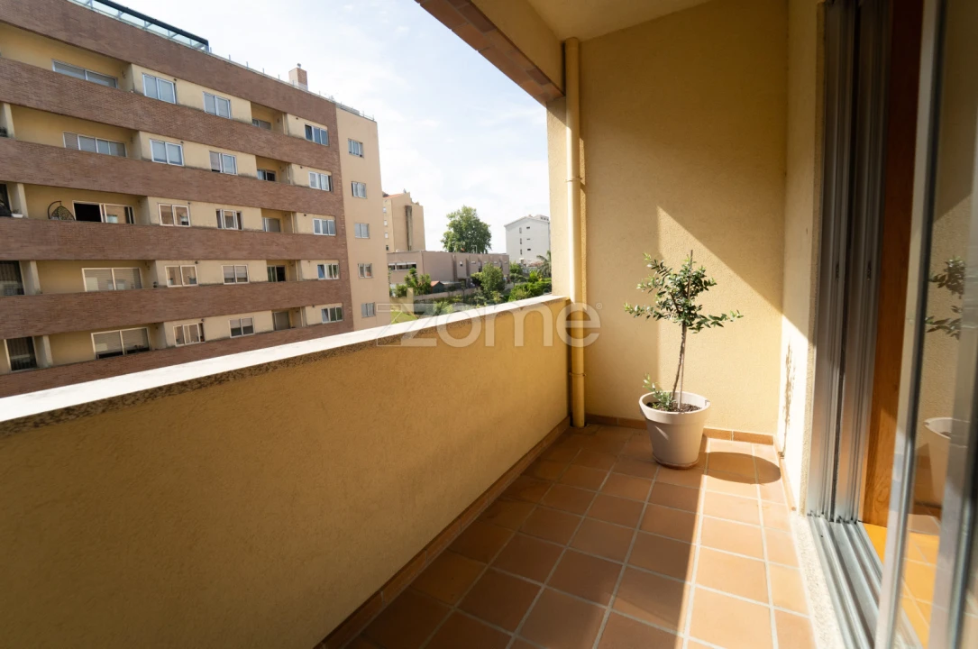 Apartamento T2 para Arrendamento em Canidelo Foto 8