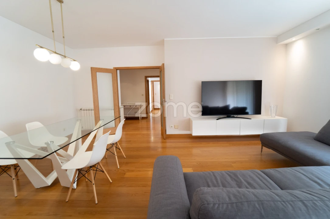 Apartamento T2 para Arrendamento em Canidelo Foto 6
