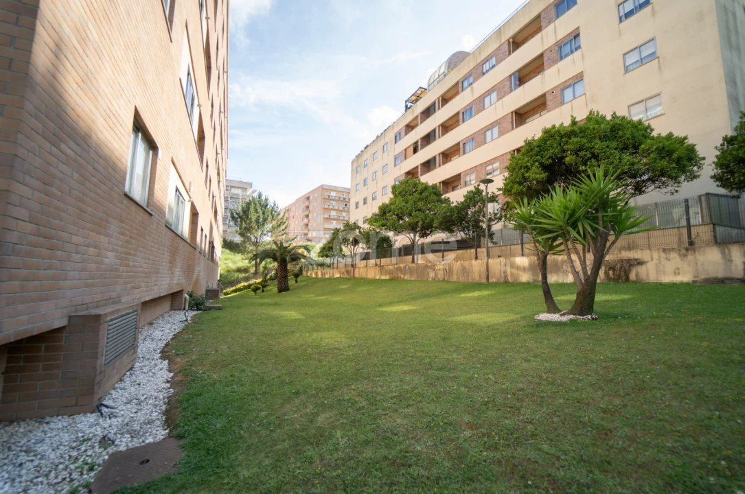 Apartamento T2 para Arrendamento em Canidelo Foto 27