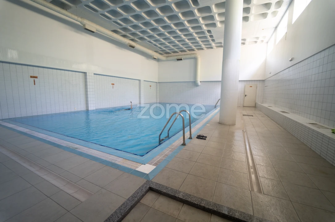 Apartamento T2 para Arrendamento em Canidelo Foto 32