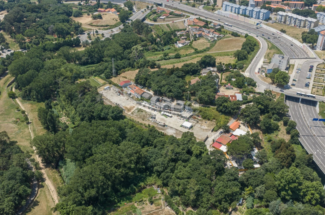 Terreno para Venda em Campanhã Foto 3