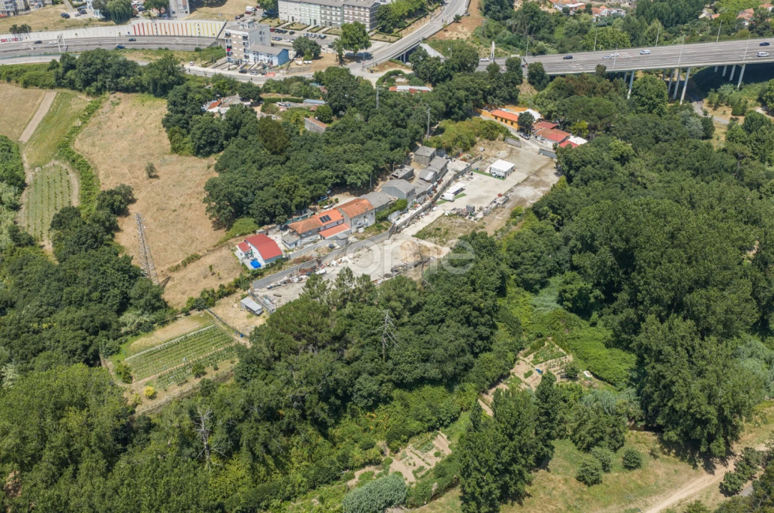 Terreno para Venda em Campanhã Foto 6