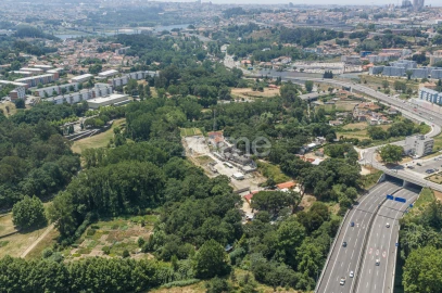 Terreno para Venda em Campanhã