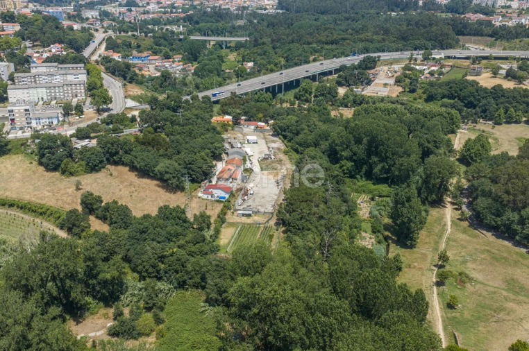 Terreno para Venda em Campanhã Foto 7