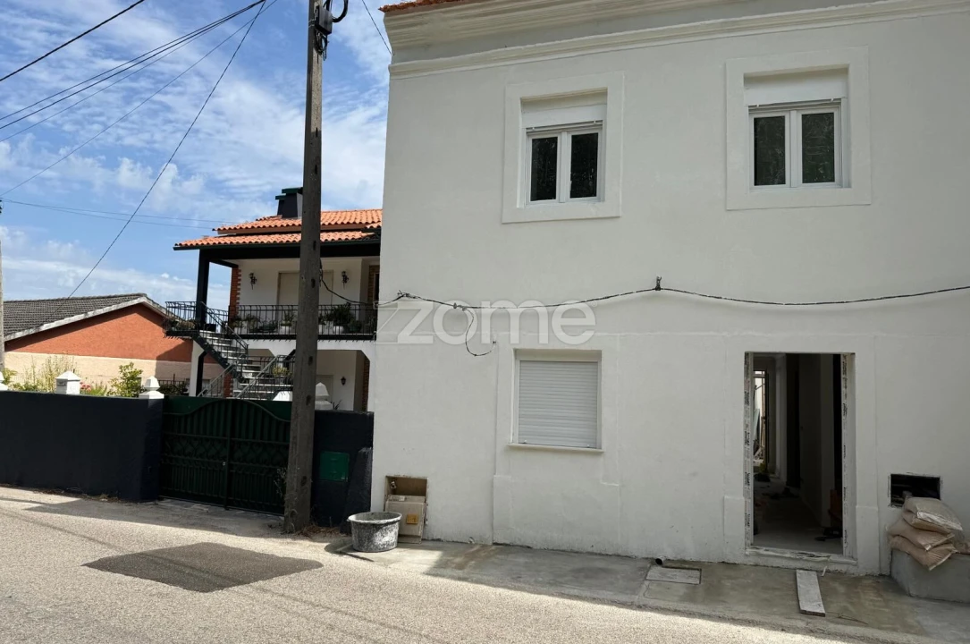 Moradia T2 para Venda em Condeixa-A-Velha e Condeixa-A-Nova Foto 1