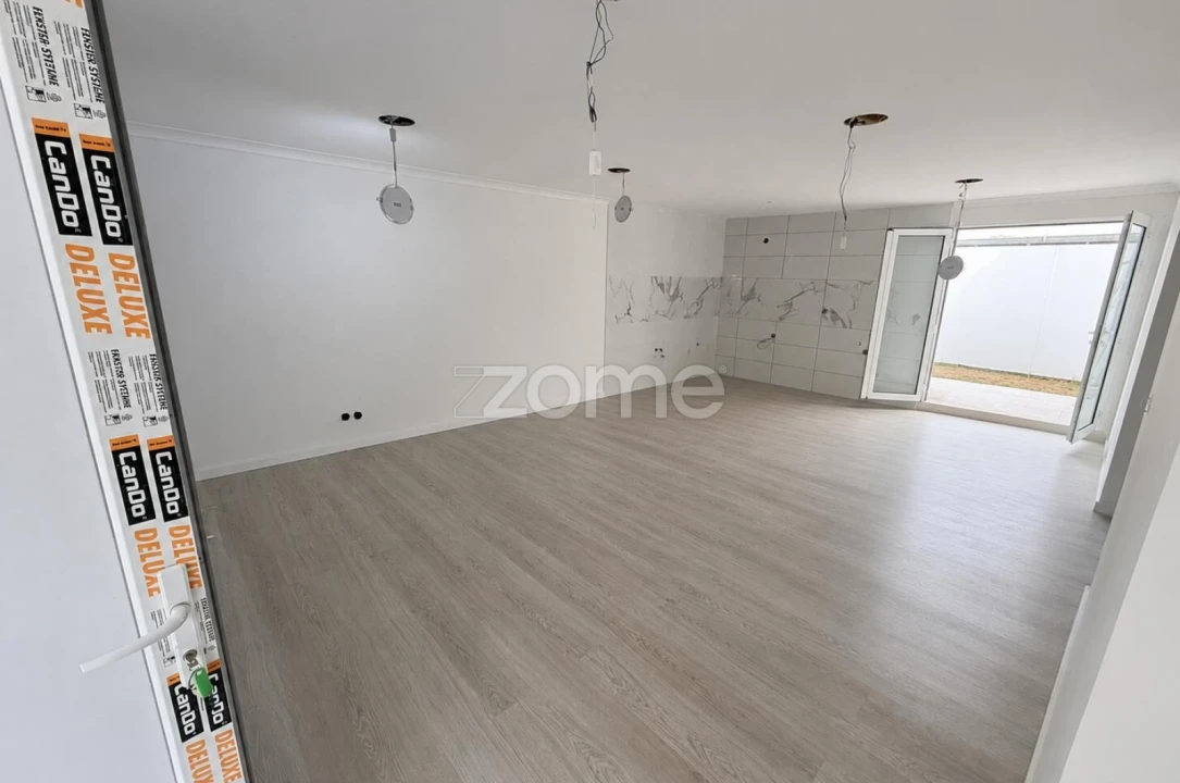 Moradia T2 para Venda em Condeixa-A-Velha e Condeixa-A-Nova Foto 3