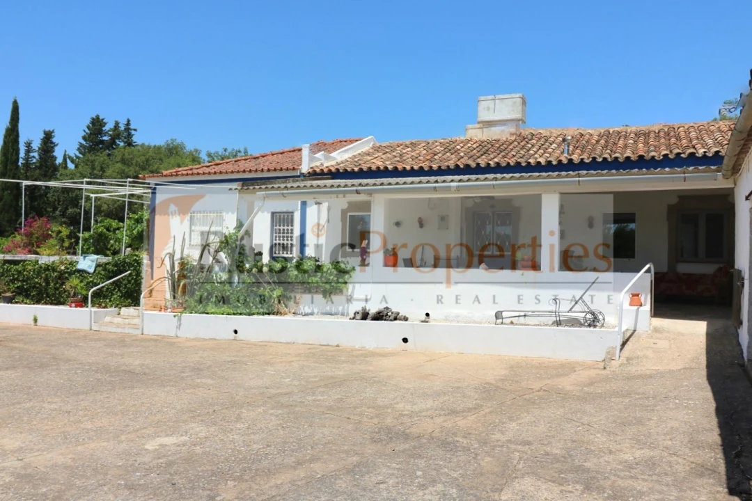 Moradia T4 para Venda em São Brás de Alportel Foto 8