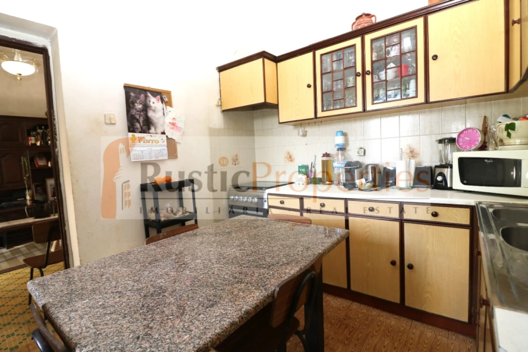 Moradia T3 para Venda em Santa Barbara de Nexe Foto 11