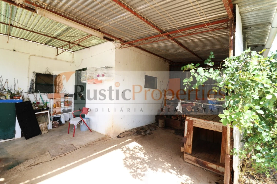 Moradia T3 para Venda em Santa Barbara de Nexe Foto 25