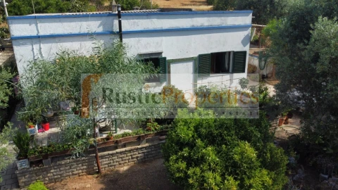 Moradia T3 para Venda em Santa Barbara de Nexe