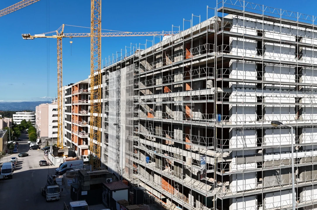 Apartamento T3 para Venda em Ferreiros e Gondizalves Foto 35