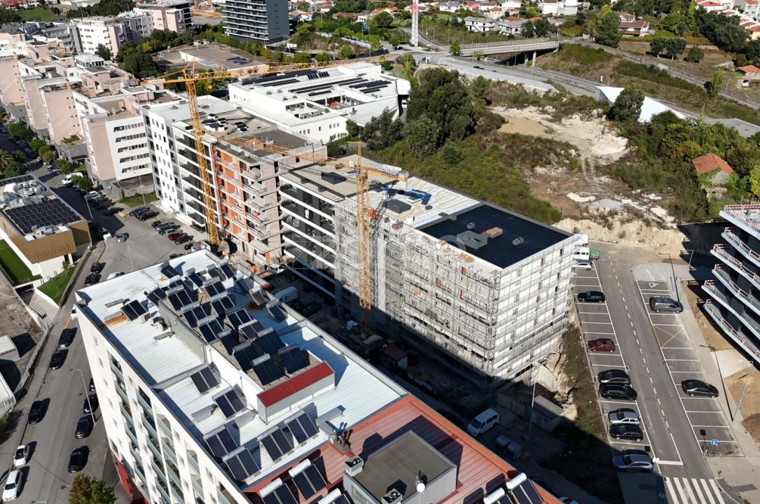 Apartamento T3 para Venda em Ferreiros e Gondizalves Foto 38