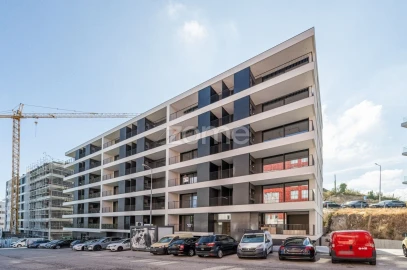 Apartamento T3 para Venda em Ferreiros e Gondizalves