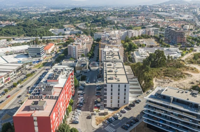 Apartamento T3 para Venda em Ferreiros e Gondizalves