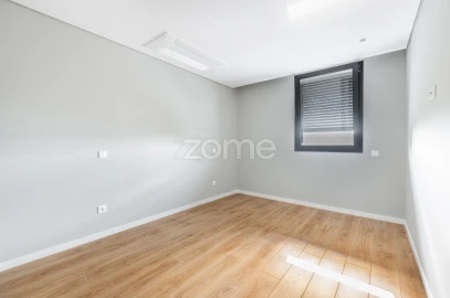 Apartamento T3 para Venda em Ferreiros e Gondizalves