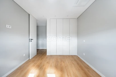 Apartamento T3 para Venda em Ferreiros e Gondizalves