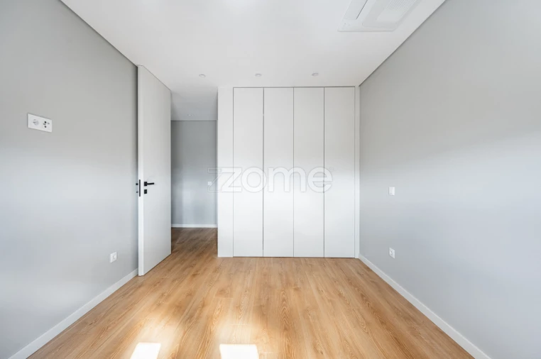 Apartamento T3 para Venda em Ferreiros e Gondizalves Foto 23