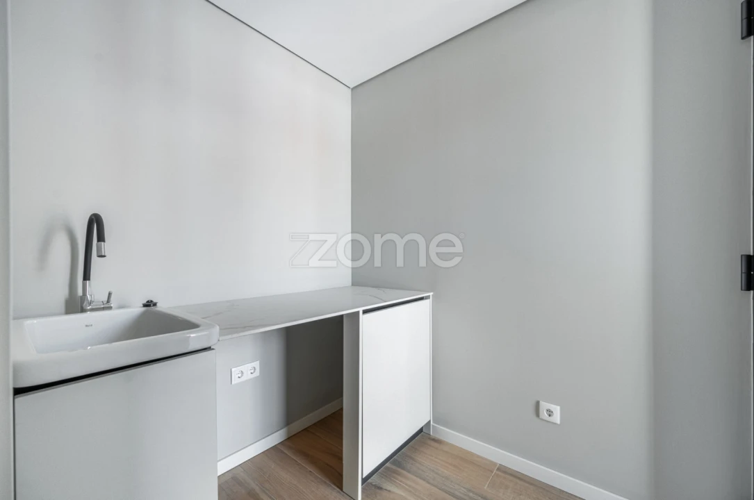 Apartamento T3 para Venda em Ferreiros e Gondizalves Foto 11
