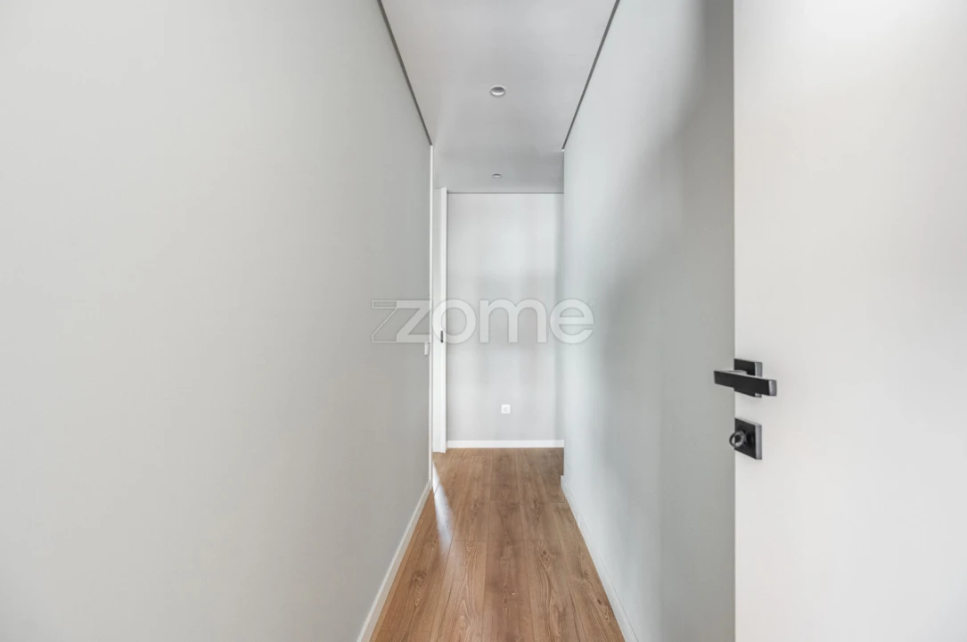 Apartamento T3 para Venda em Ferreiros e Gondizalves Foto 17