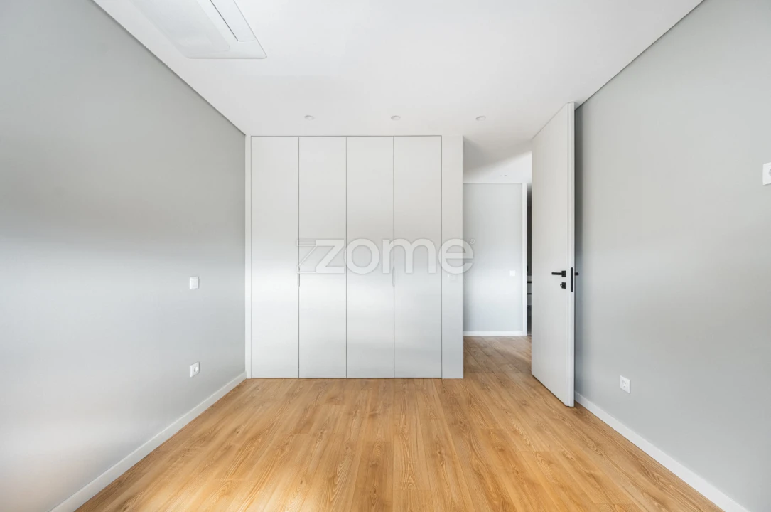 Apartamento T3 para Venda em Ferreiros e Gondizalves Foto 25
