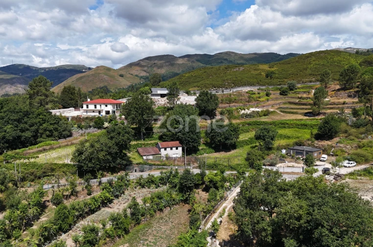 Terreno para Venda em Gondoriz Foto 2