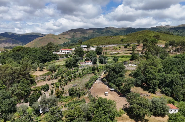 Terreno para Venda em Gondoriz Foto 4