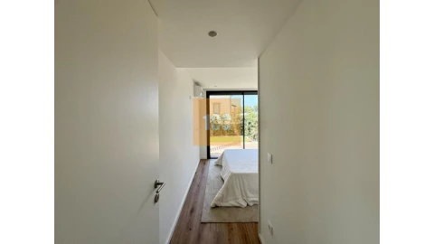 Apartamento T1 para Venda em Arcozelo