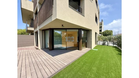 Apartamento T1 para Venda em Arcozelo