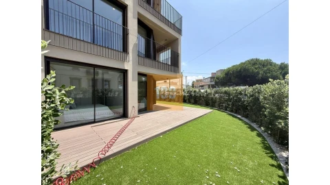 Apartamento T1 para Venda em Arcozelo
