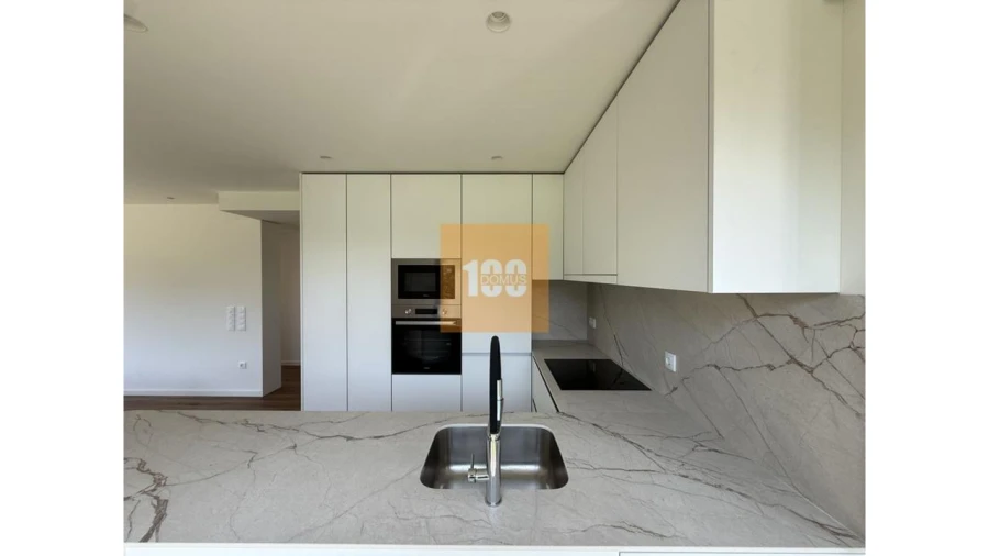 Apartamento T1 para Venda em Arcozelo Foto 8