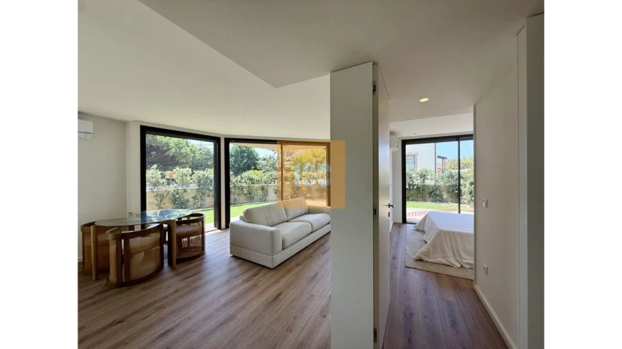 Apartamento T1 para Venda em Arcozelo Foto 4
