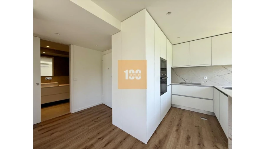 Apartamento T1 para Venda em Arcozelo Foto 10