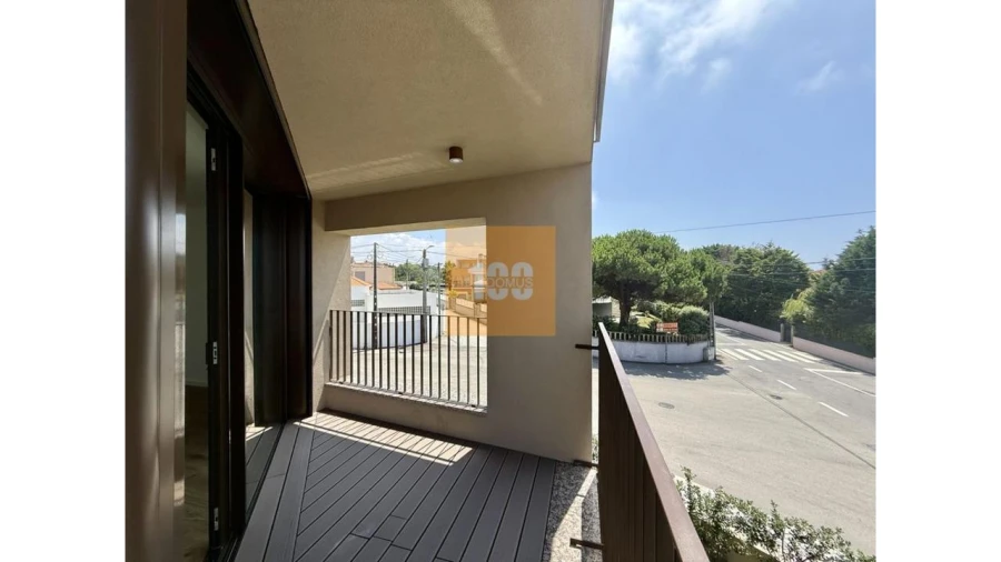Apartamento T1 para Venda em Arcozelo Foto 14