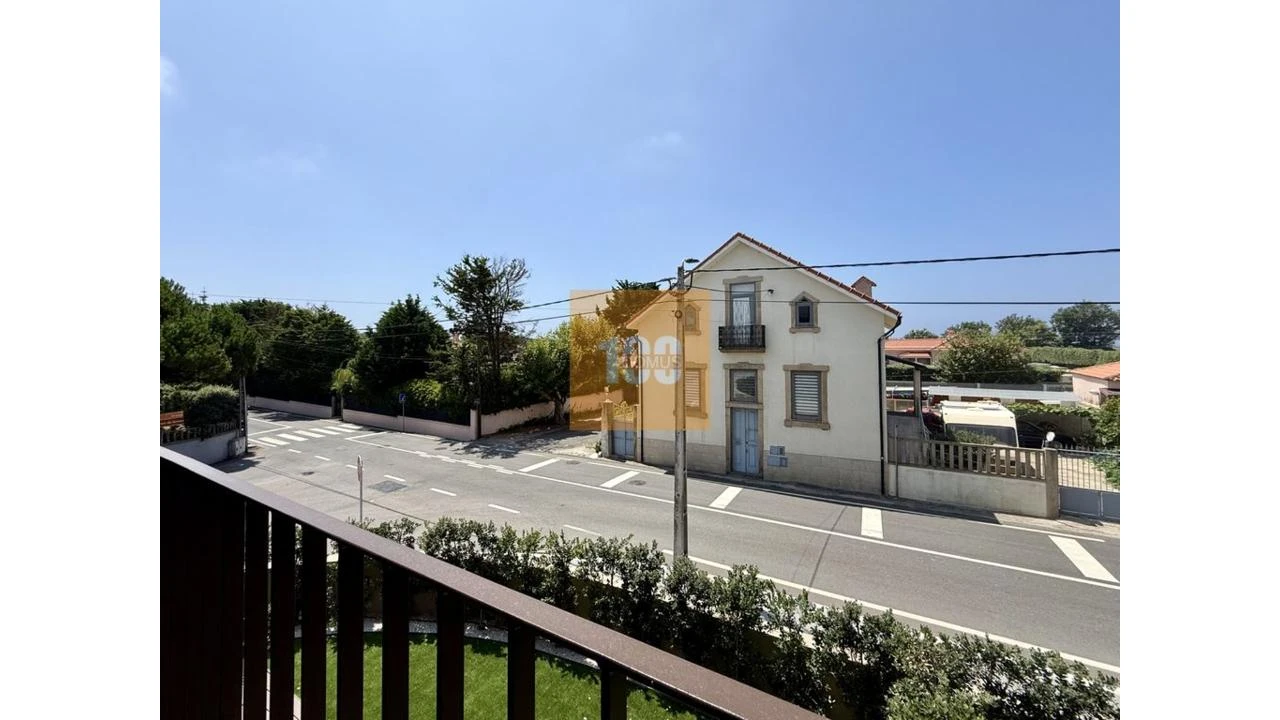 Apartamento T1 para Venda em Arcozelo Foto 15
