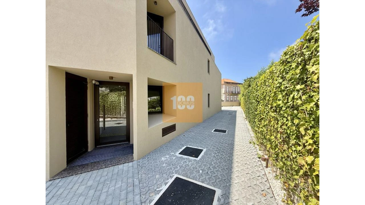 Apartamento T1 para Venda em Arcozelo Foto 23