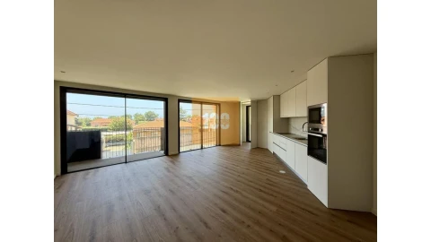 Apartamento T2 para Venda em Arcozelo