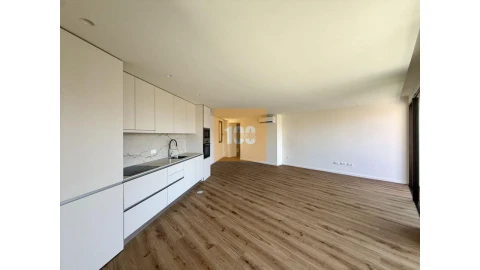 Apartamento T2 para Venda em Arcozelo