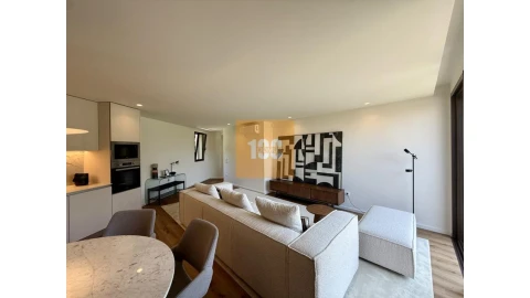 Apartamento T2 para Venda em Arcozelo