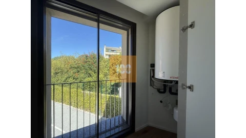 Apartamento T2 para Venda em Arcozelo