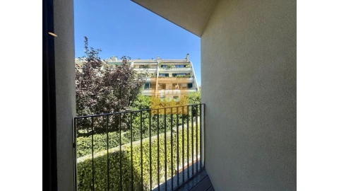 Apartamento T2 para Venda em Arcozelo