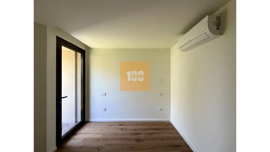 Apartamento T2 para Venda em Arcozelo Foto 13
