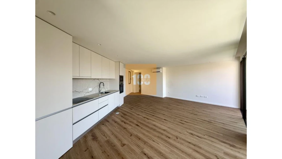Apartamento T2 para Venda em Arcozelo Foto 2