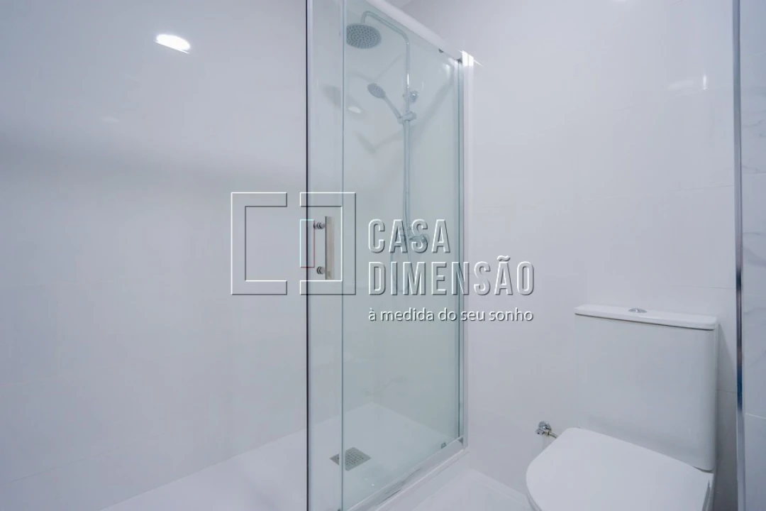 Apartamento T1 para Venda em Odivelas Foto 11
