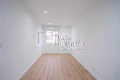 Apartamento T1 para Venda em Odivelas
