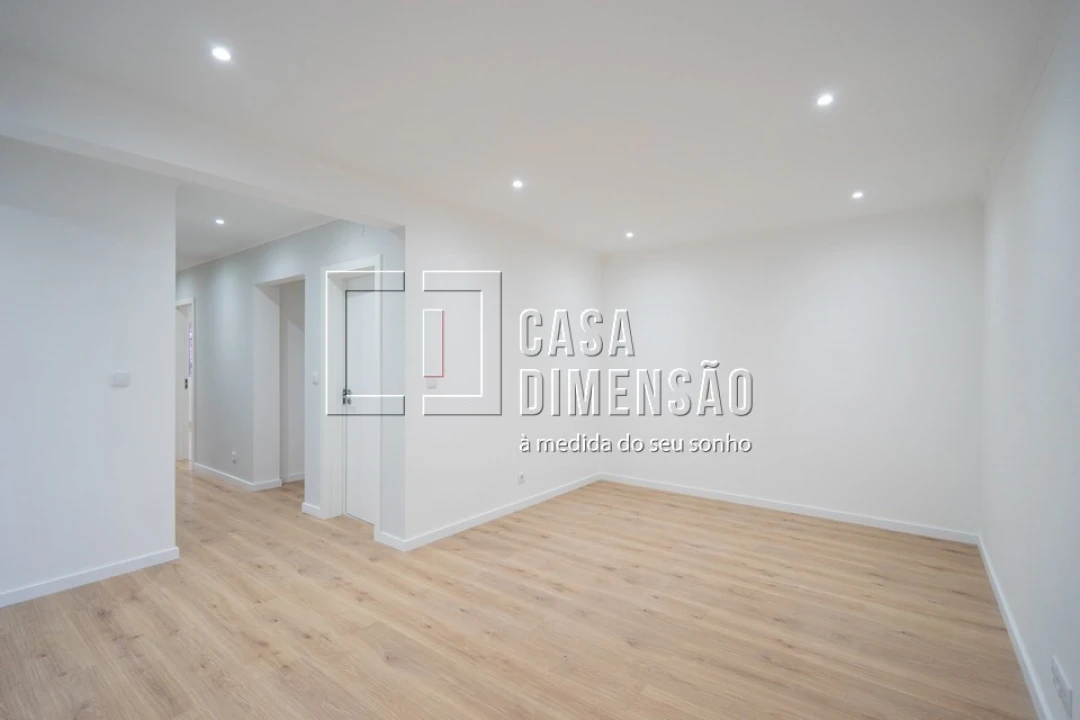 Apartamento T2 para Venda em Falagueira-Venda Nova Foto 11