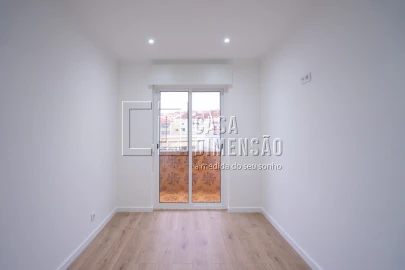 Apartamento T2 para Venda em Falagueira-Venda Nova