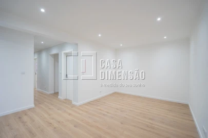 Apartamento T2 para Venda em Odivelas