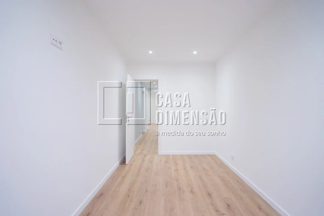 Apartamento T2 para Venda em Águas Livres Foto 27