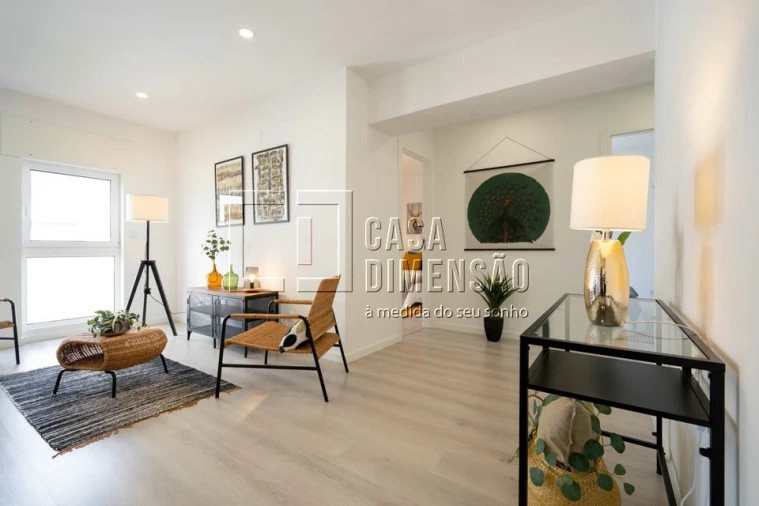 Apartamento T3 para Venda em Benfica Foto 4